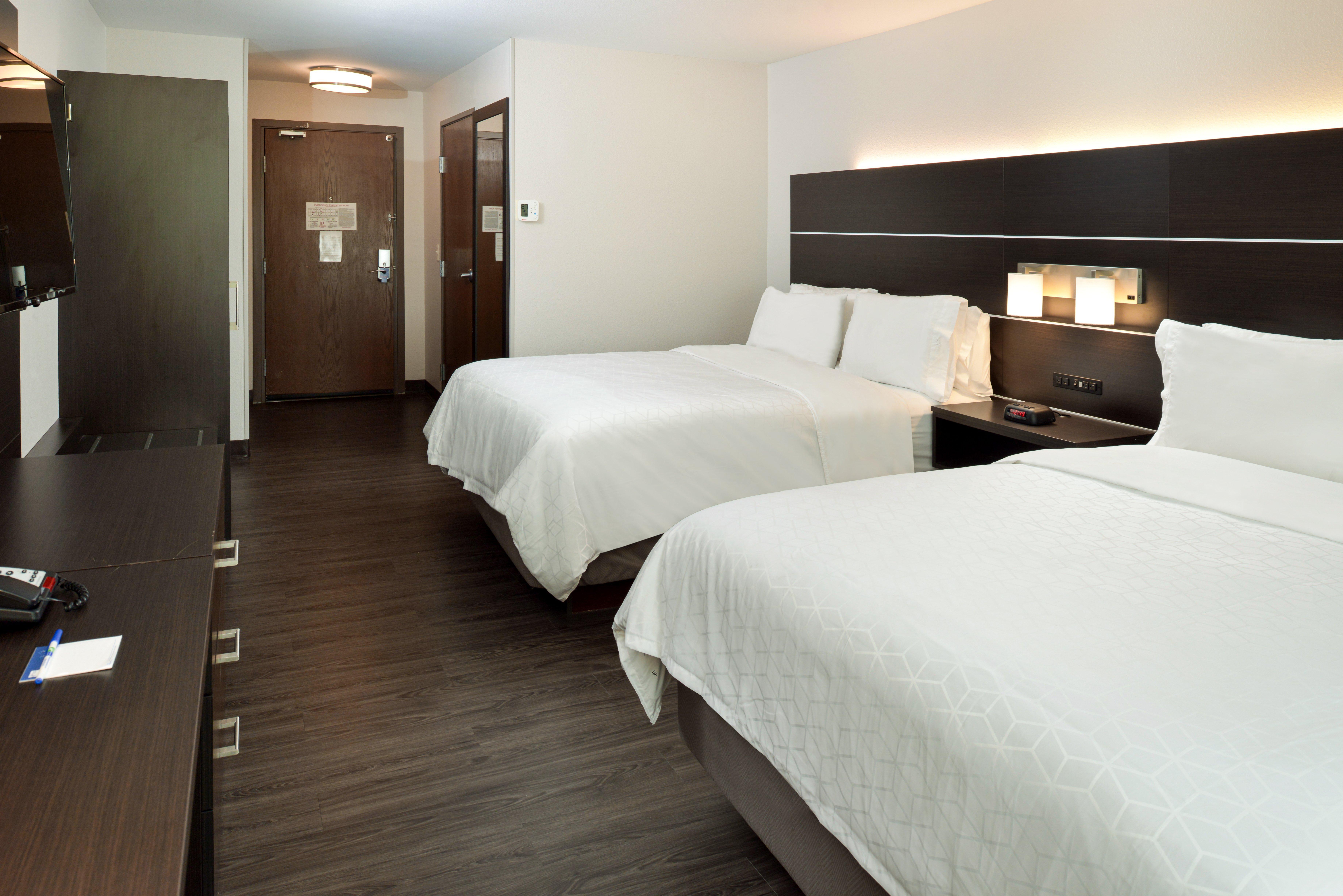 Holiday Inn Express & Suites Pueblo By Ihg Esterno foto