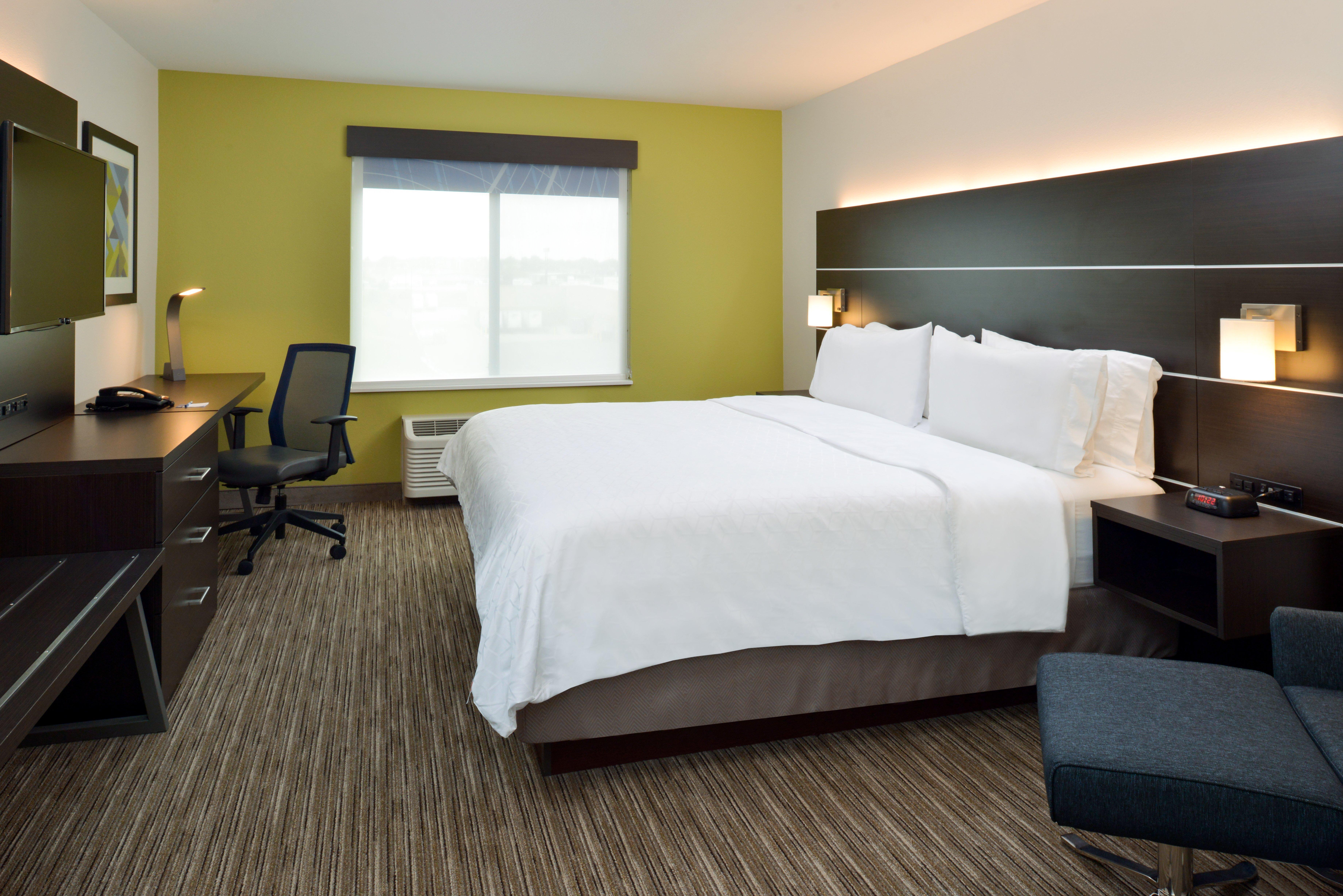 Holiday Inn Express & Suites Pueblo By Ihg Esterno foto