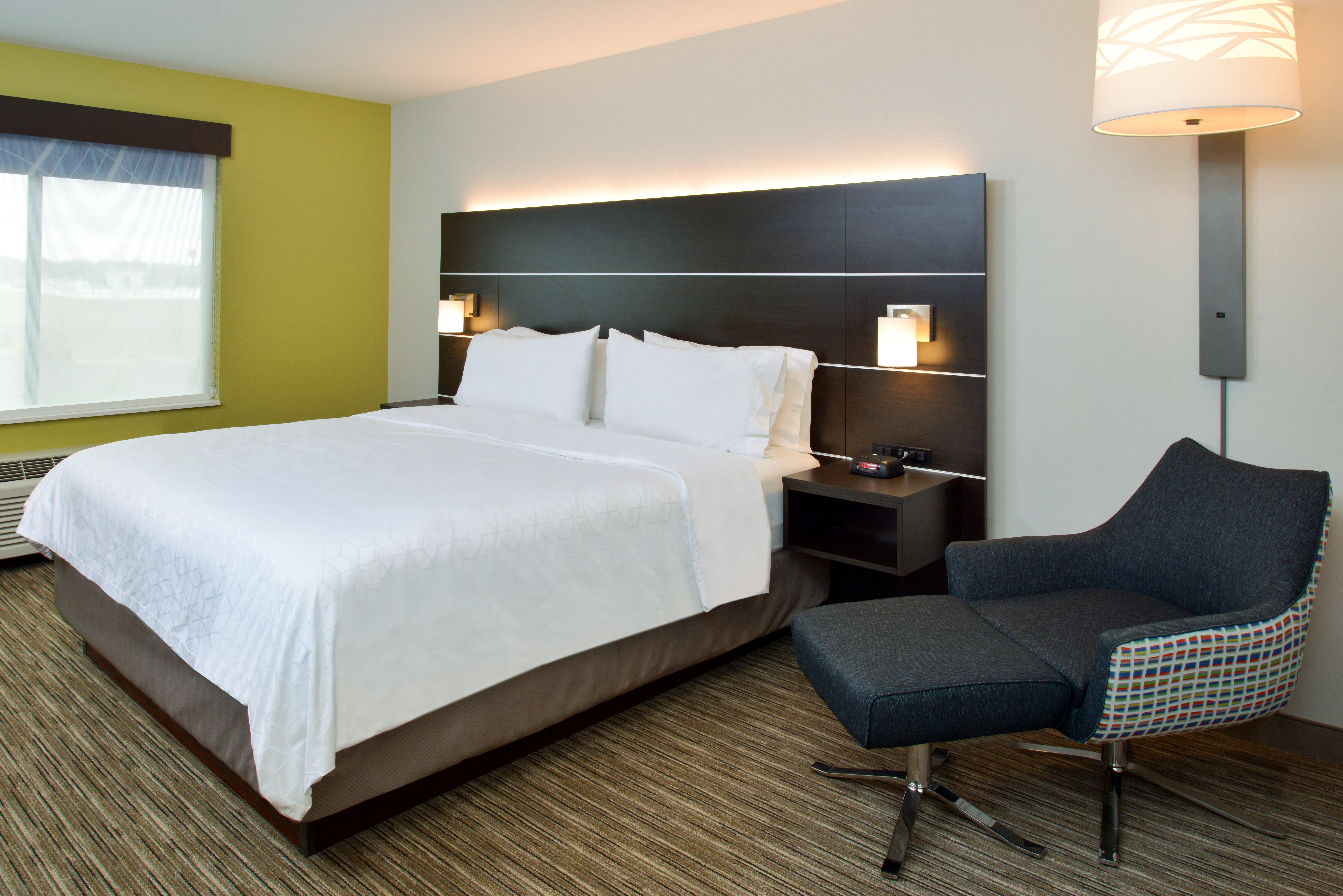 Holiday Inn Express & Suites Pueblo By Ihg Esterno foto