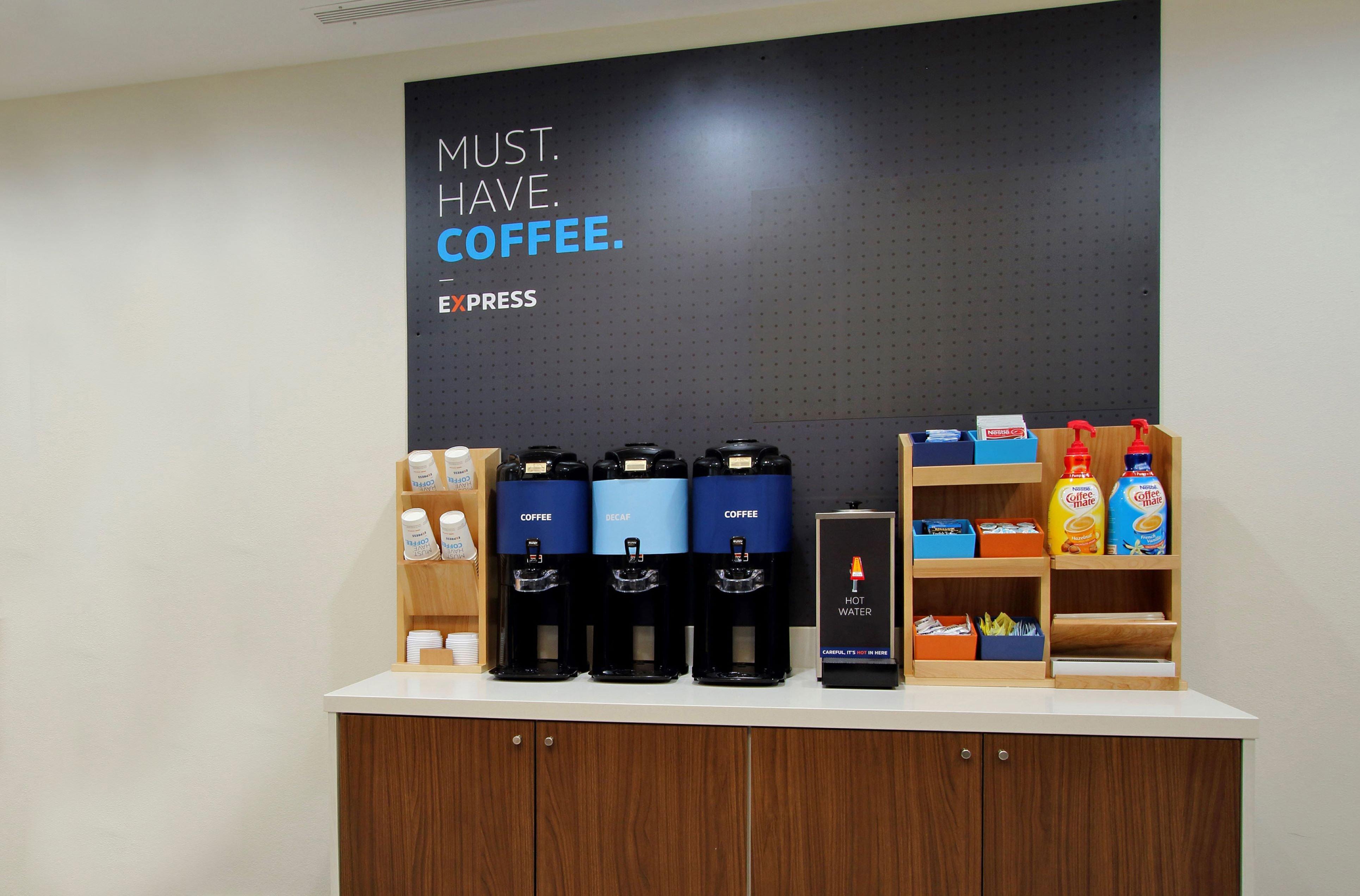 Holiday Inn Express & Suites Pueblo By Ihg Esterno foto