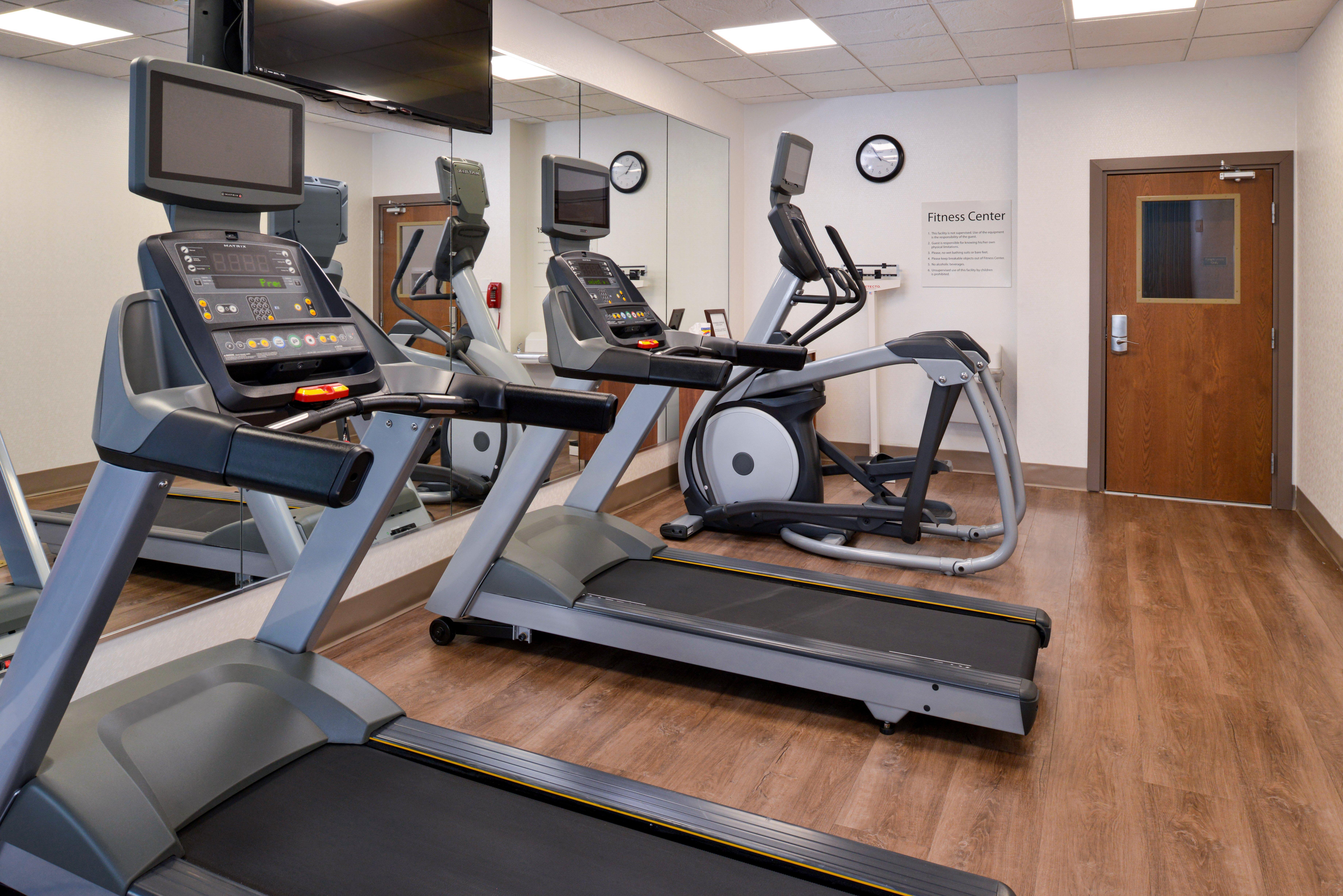 Holiday Inn Express & Suites Pueblo By Ihg Esterno foto