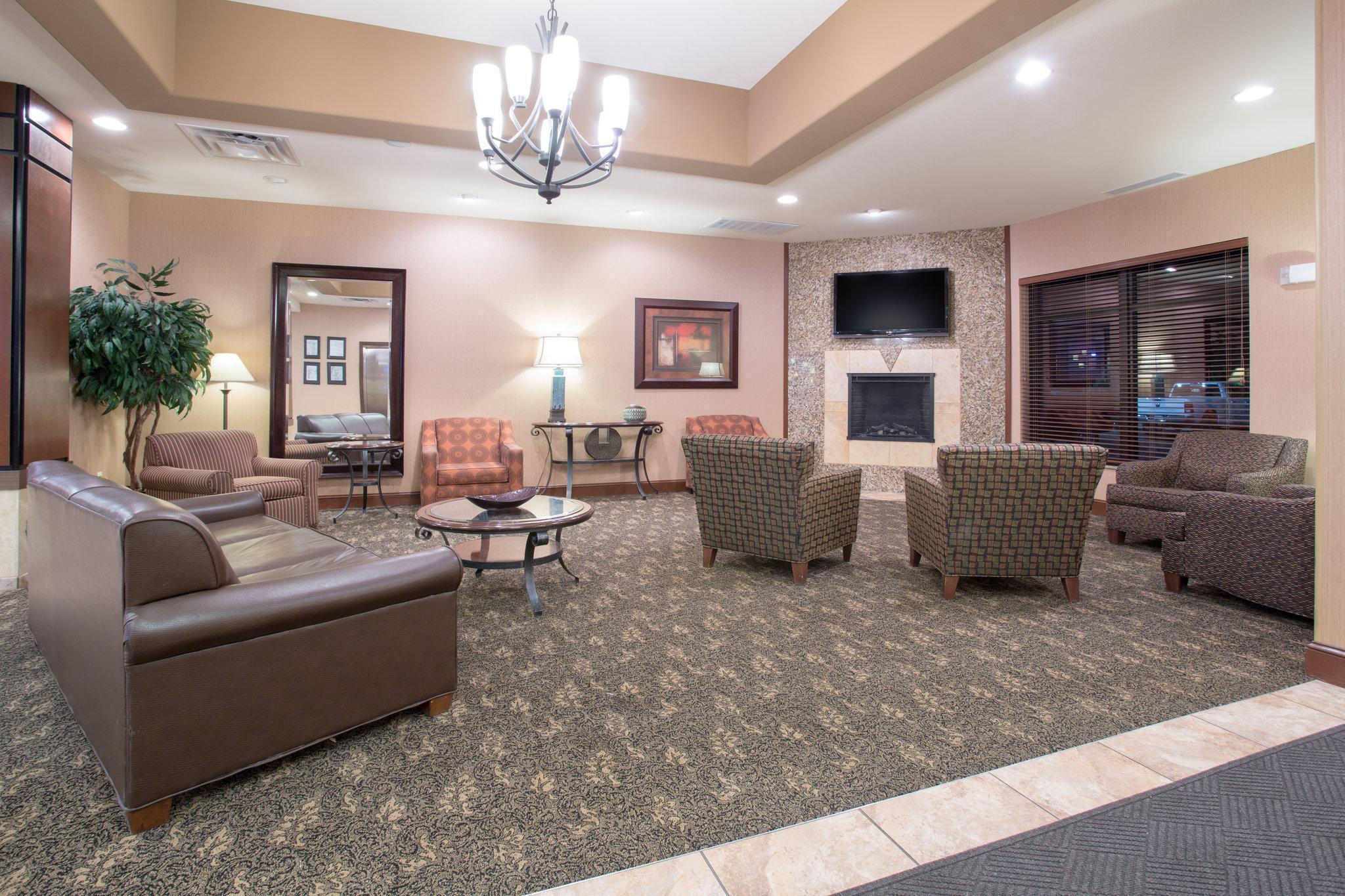 Holiday Inn Express & Suites Pueblo By Ihg Esterno foto