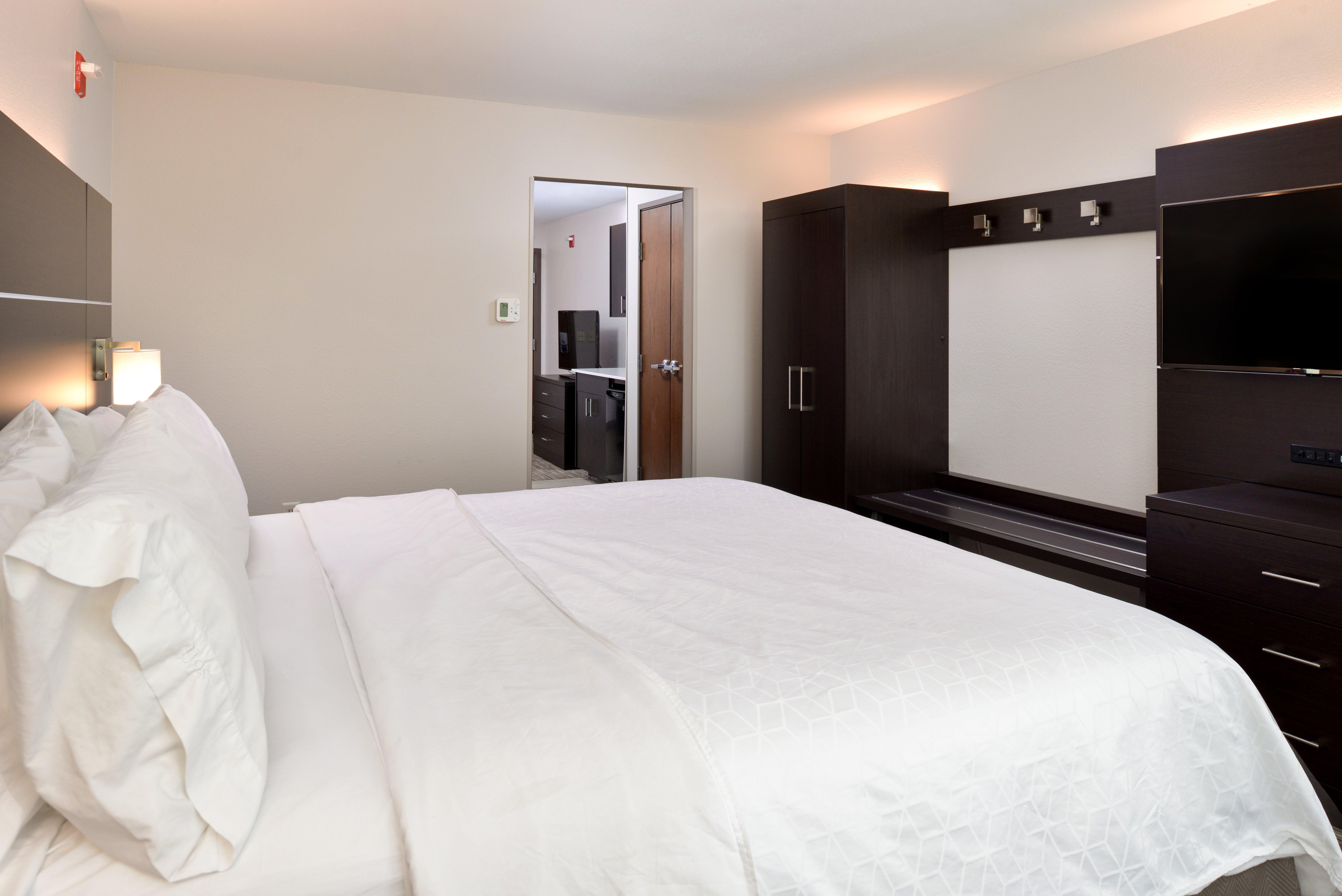 Holiday Inn Express & Suites Pueblo By Ihg Esterno foto
