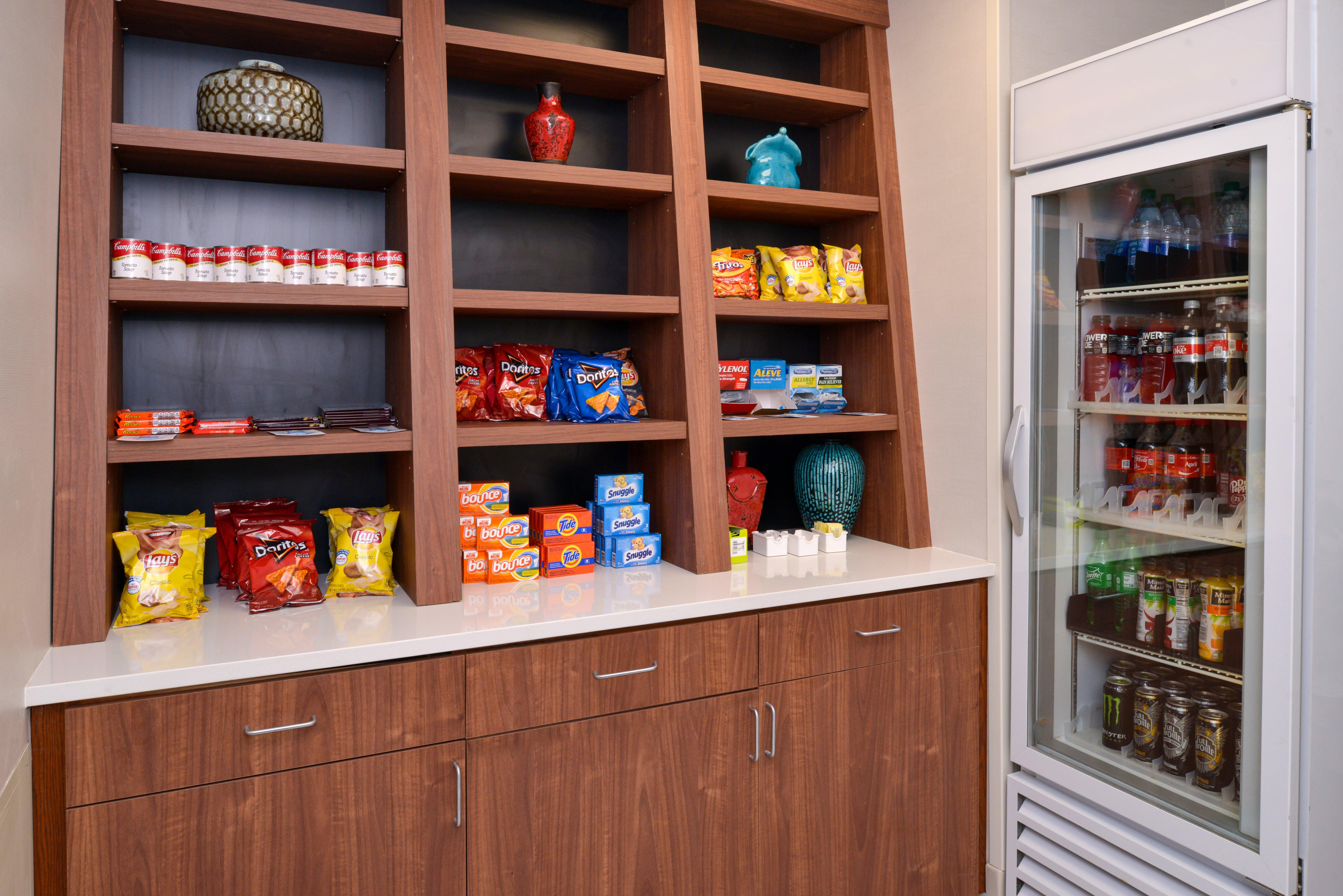 Holiday Inn Express & Suites Pueblo By Ihg Esterno foto