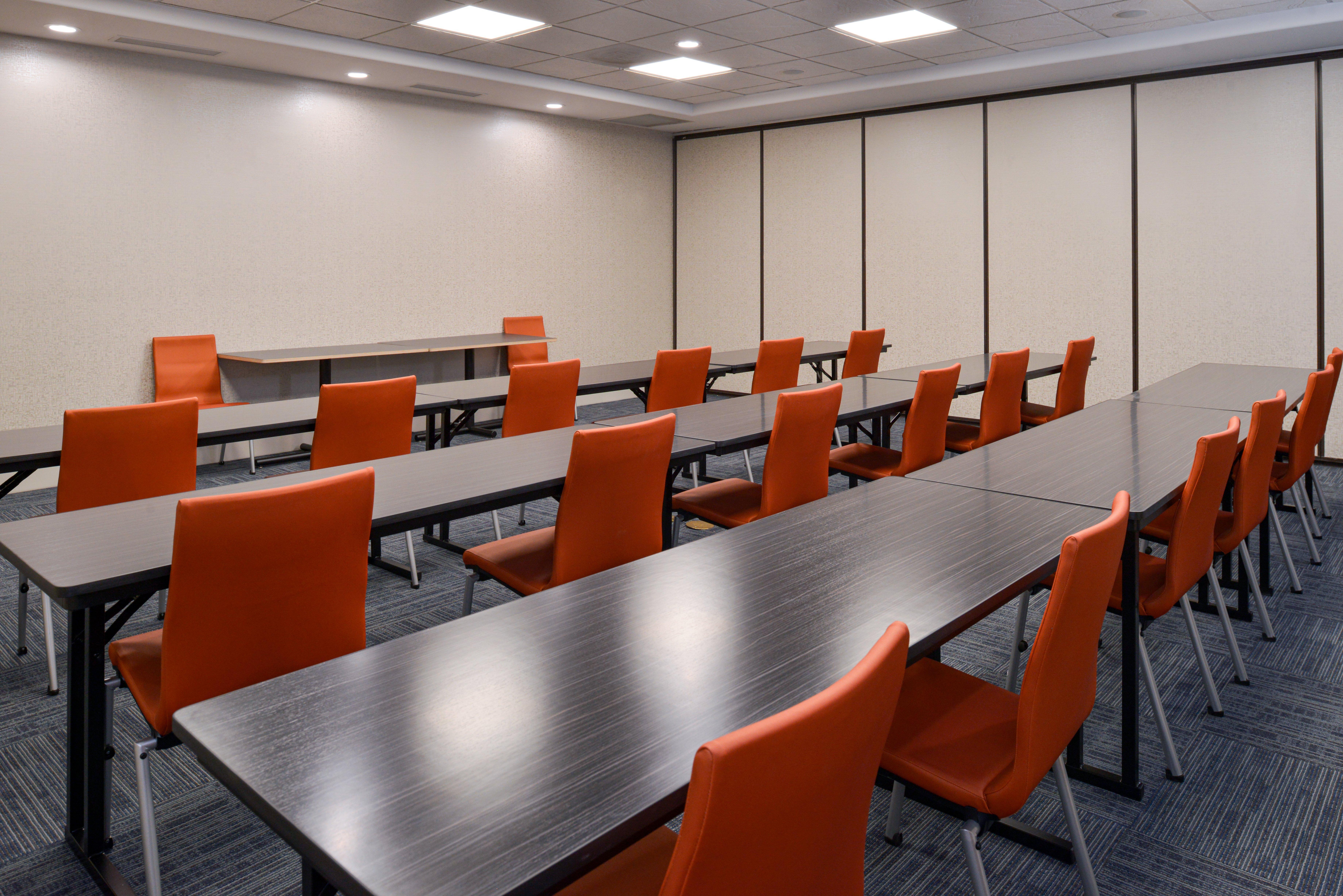Holiday Inn Express & Suites Pueblo By Ihg Esterno foto